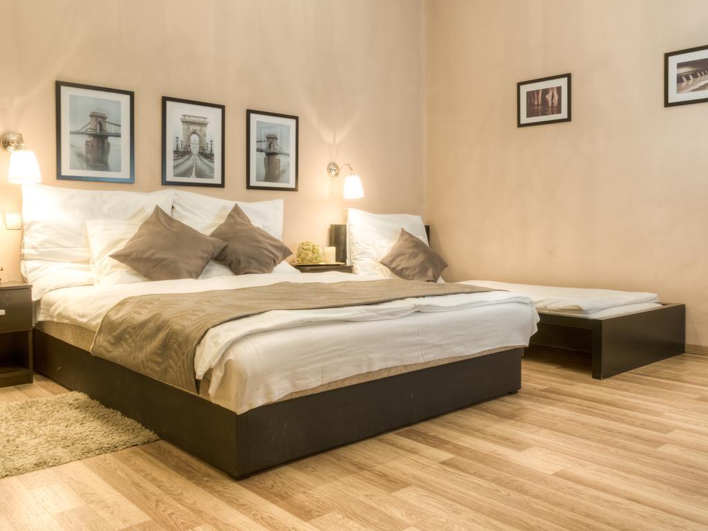 Budapest Ville Bed & Breakfast Bed and breakfast 3*